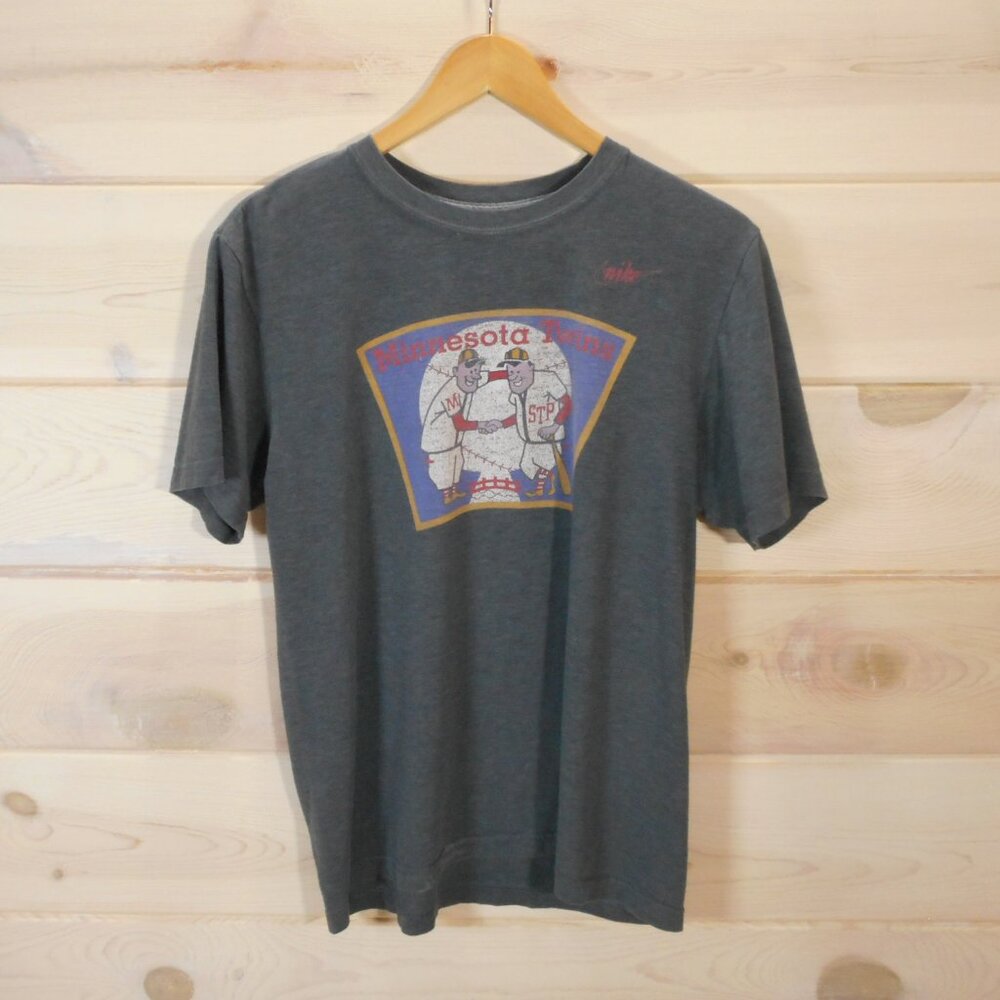 Minnesota Twins Nike Shirt Mens M Standard Fit Gray Retro Print Baseball MLB